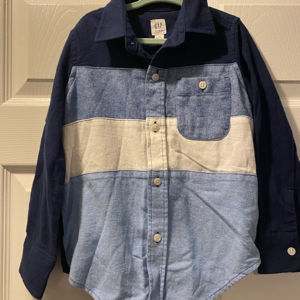 Gap NWT boys blue flannel- super soft